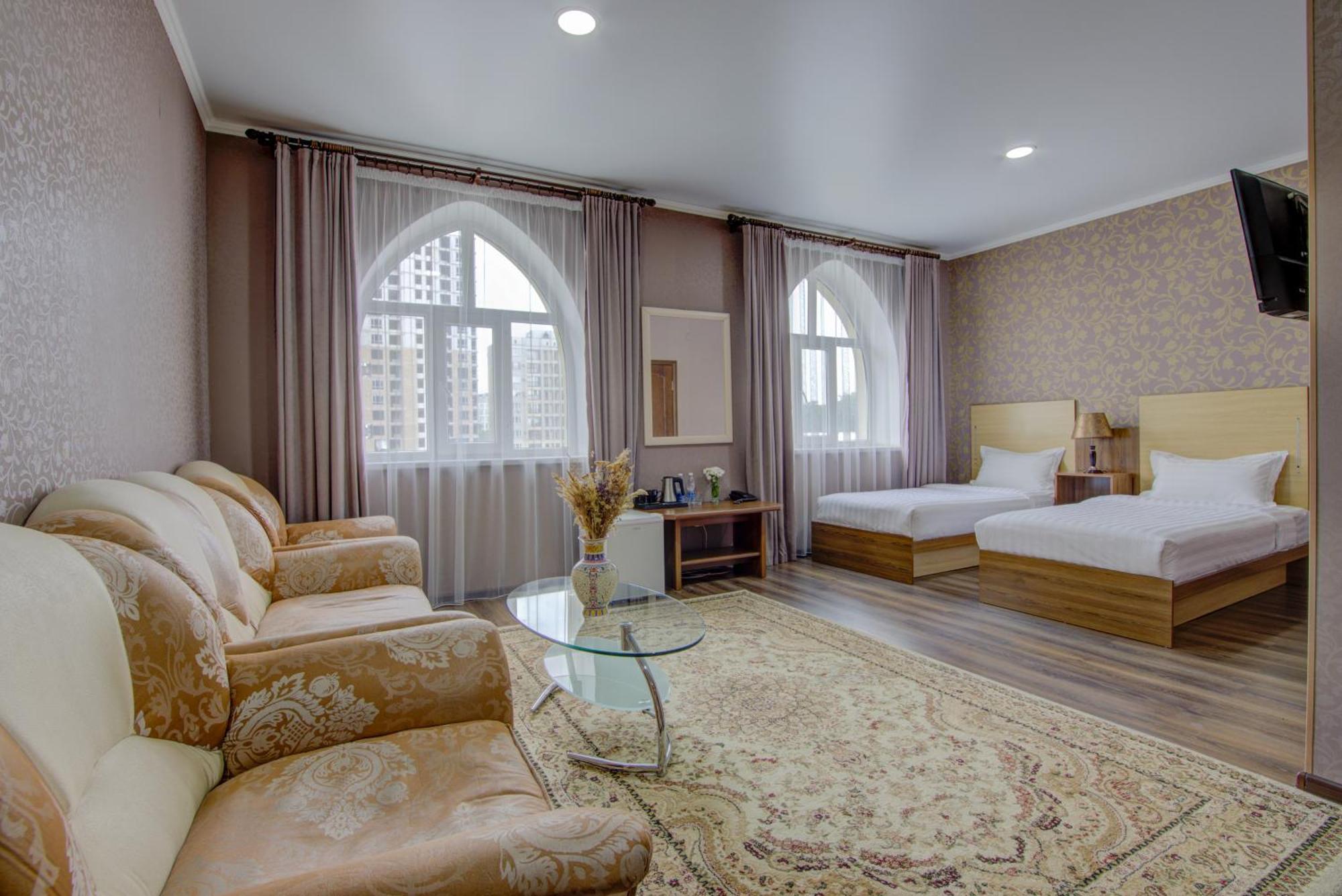 Shah Palace Hotel Bishkek Exterior photo