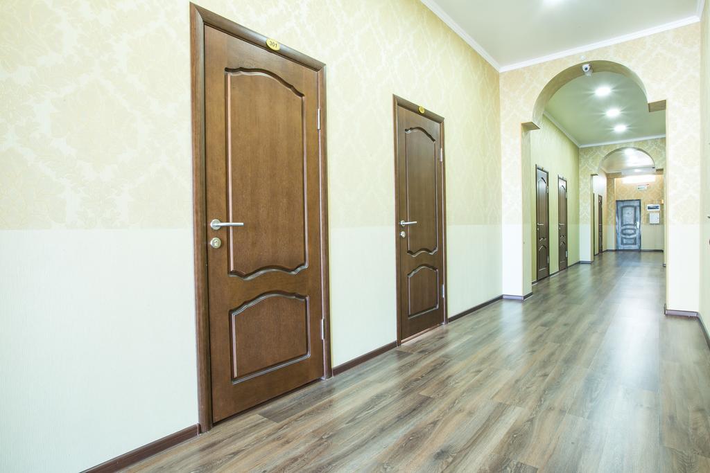 Shah Palace Hotel Bishkek Exterior photo